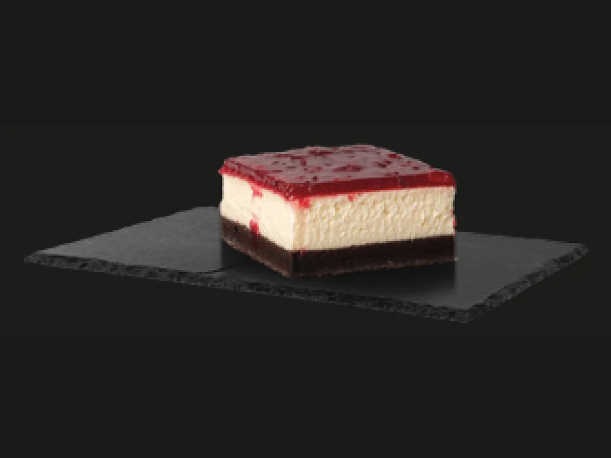 Sauerkirsch-Brownie-Cheesecake – HORECA Cakes der Frozen Cake Factory, tiefgekühlte Einzelportion